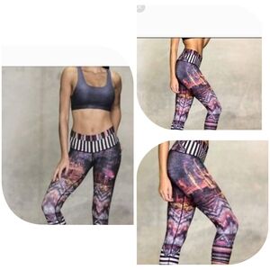 🌅🔸️🌆🔸️🌇 Niyama Sol Desert Dreaming Leggings XS